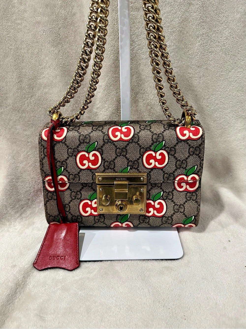 Gucci GG Supreme Apple Small Padlock Shoulder Bag Brown & Red